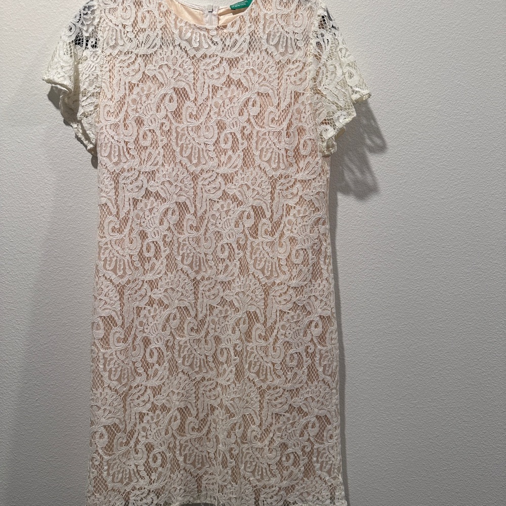 Elegant Cream Lace Dress